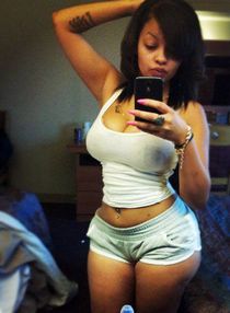 Fat Hoe With Big Hangers